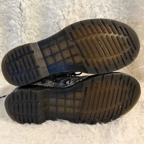 *NWB* Dr. Martens x Mark Wigan Pascal 8-Eye "Party People" Leather Boots Size 7W - Picture 4 of 5